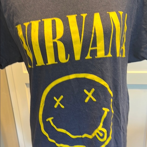 Vintage NIRVANA Navy Blue Tee with Yellow Graphic L - Picture 3 of 4